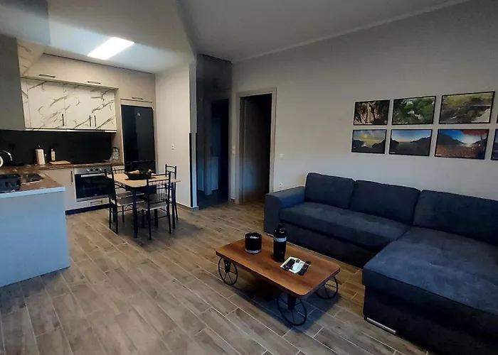 Arianas Apartment